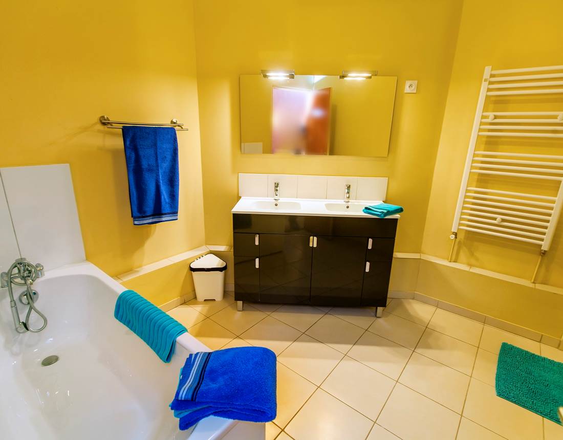 SDB Chambre 6 gite tour de guet