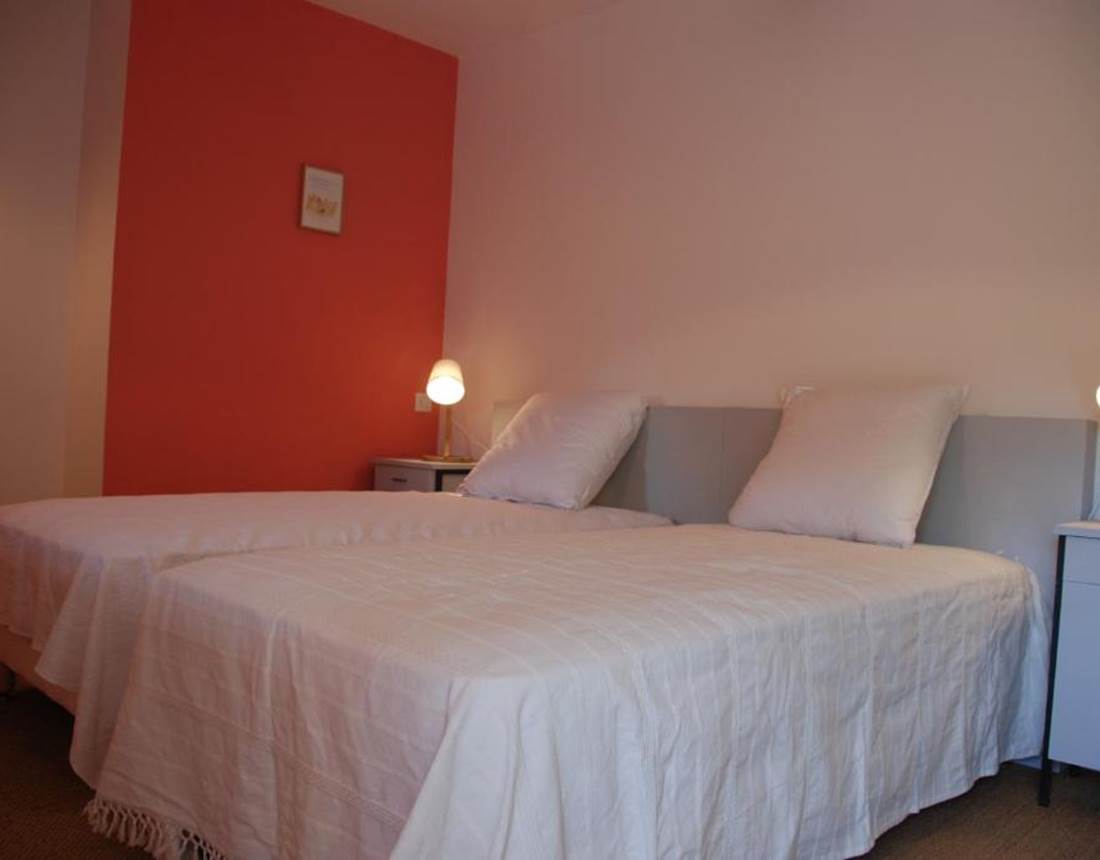 chambre 2, deux lits simples