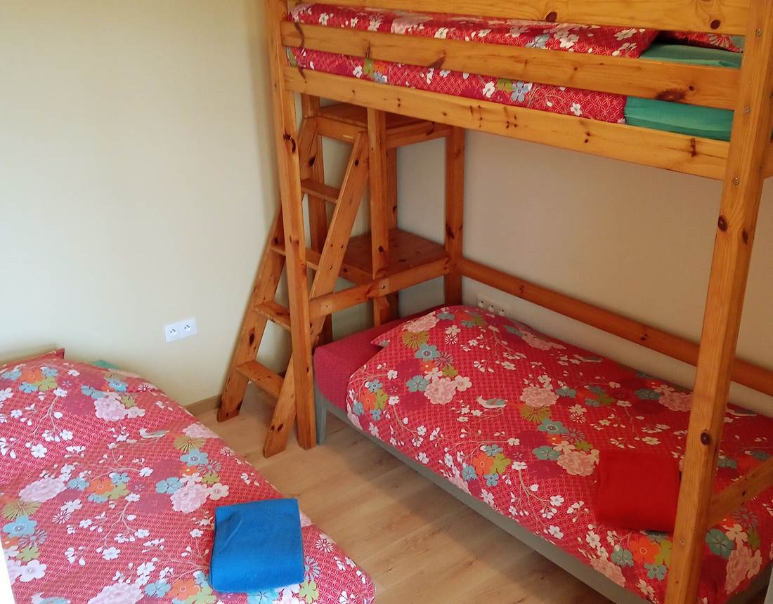 chambre 4( ch pour 5pers)
