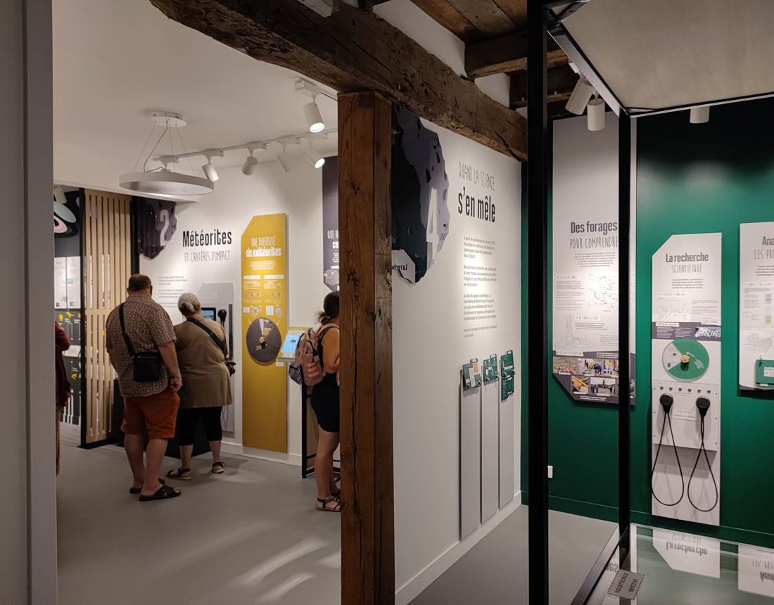 Rochechouart_2023_otpol-Espace météorite-maison de la réserve (7)