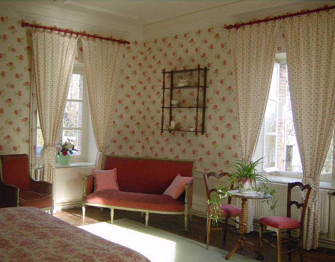 la grande chambre de la Suite vue Lac et cour d'honneur