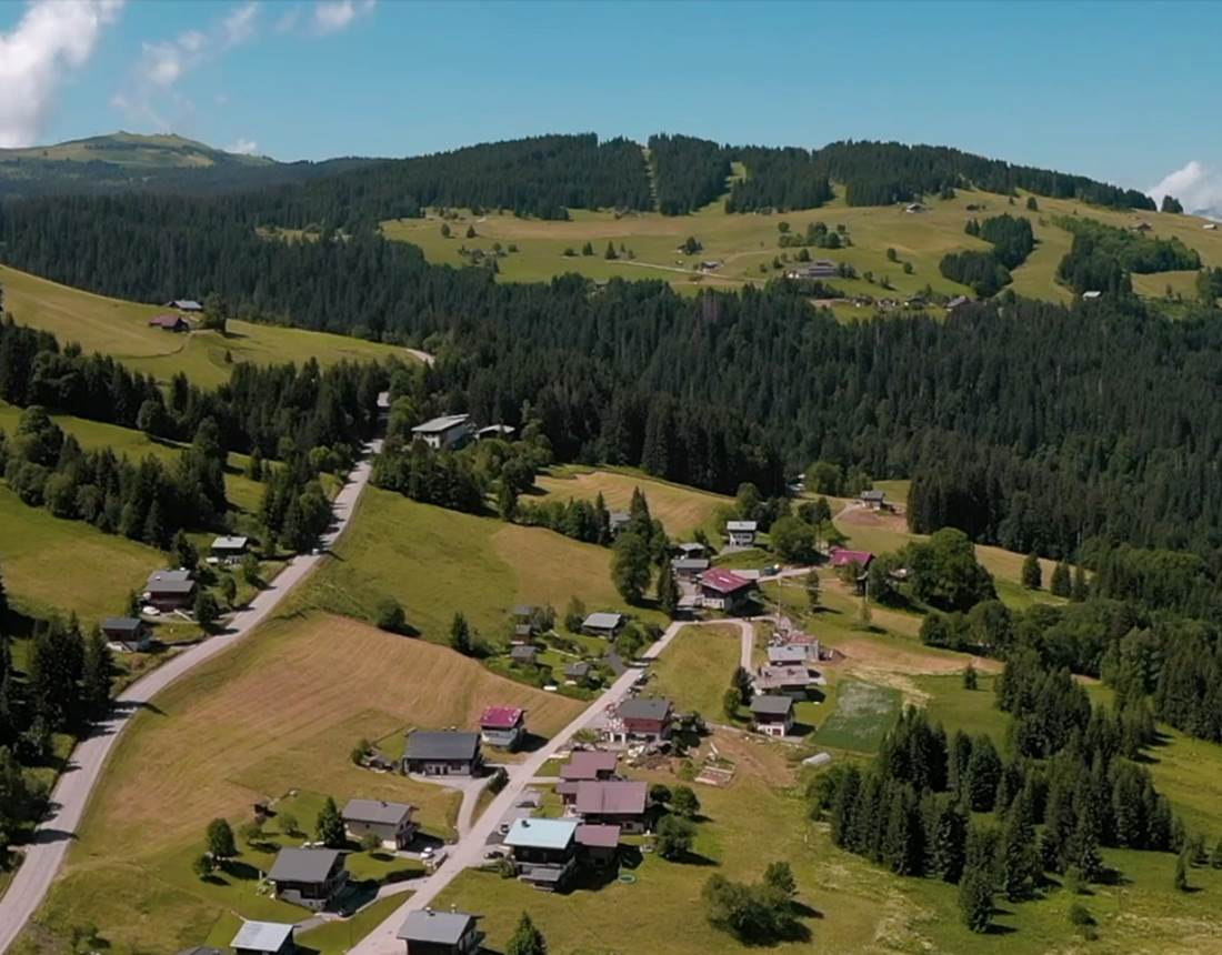 vue-aerienne-chalets-heidi