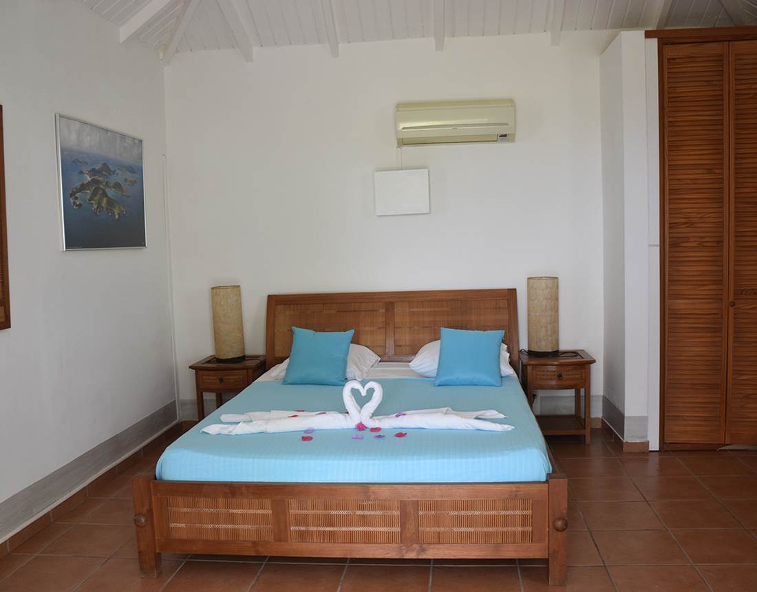 Les Saintes chambre1