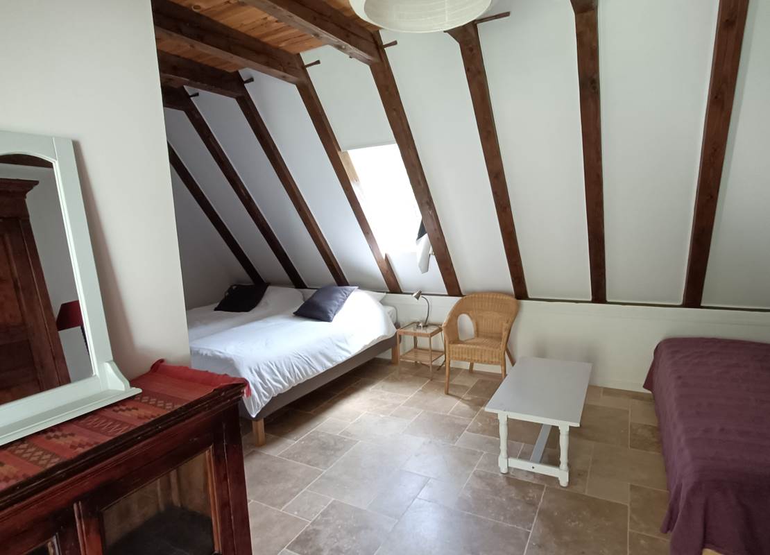 Chambre d'hôte familiale 2 à 4 personnes grand gite Espagnac Ste Eulalie
