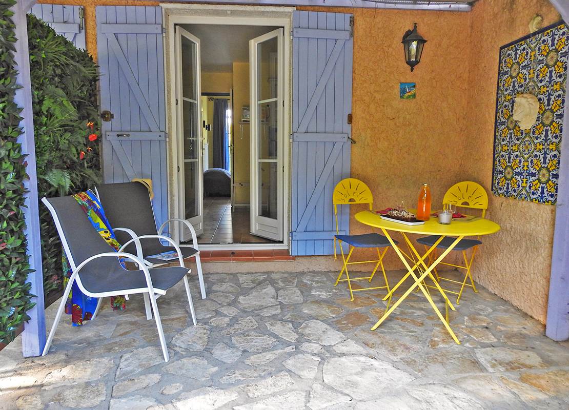 terrasse ombragée plein sud