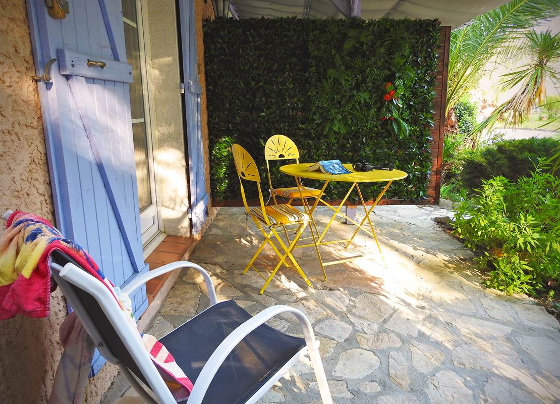 terrasse ombragée plein sud