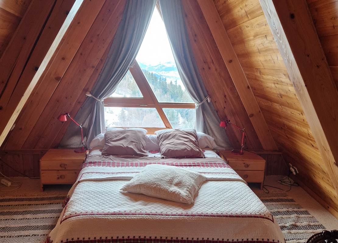 CHAMBRE 1 ETAGE  (2)
