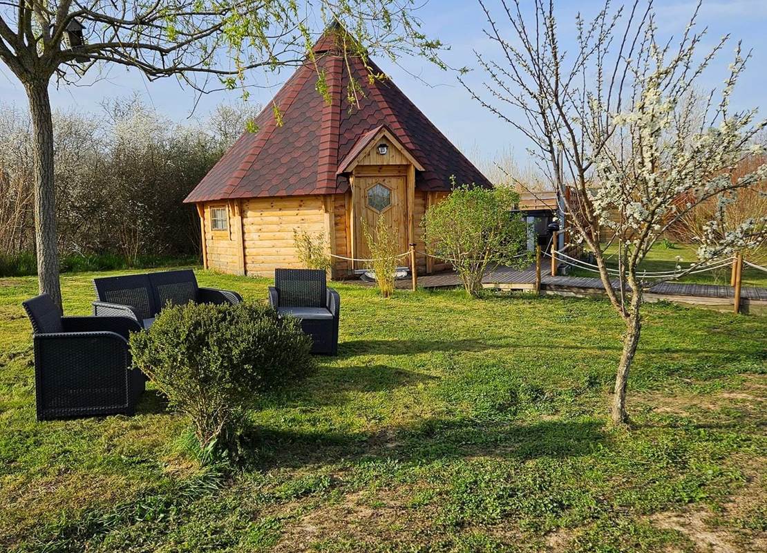 Logement insolite sancerre, Chambres d'hôtes piscine  Chambres d'hôtes Sancerre