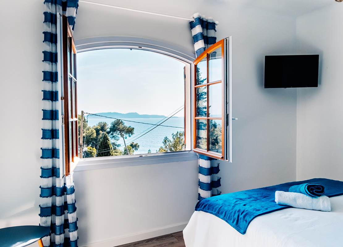 chambre bleue vue mer
