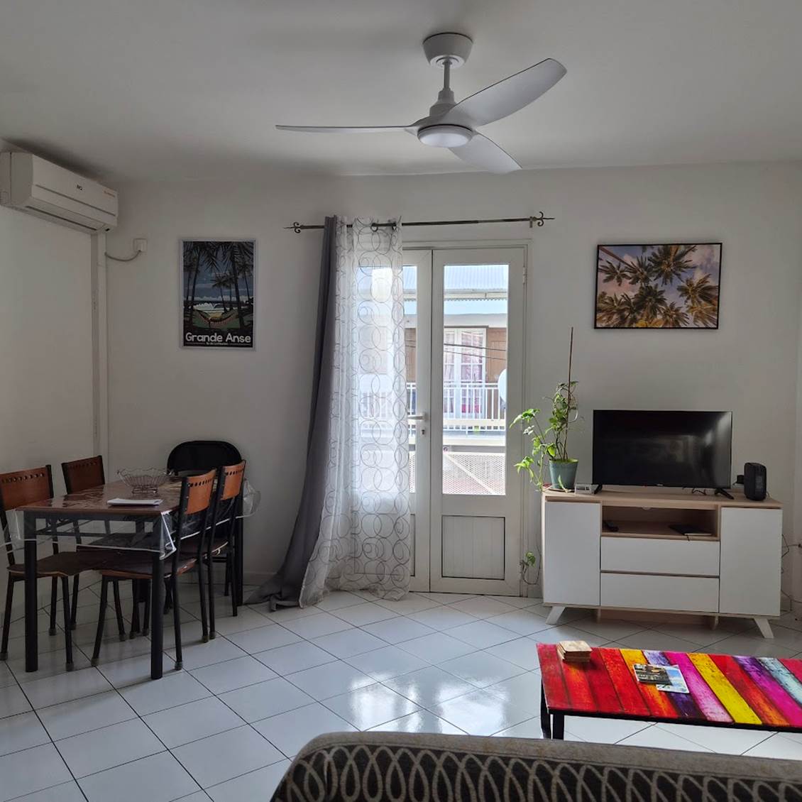 séjour, climatiseur, ventilateur plafond