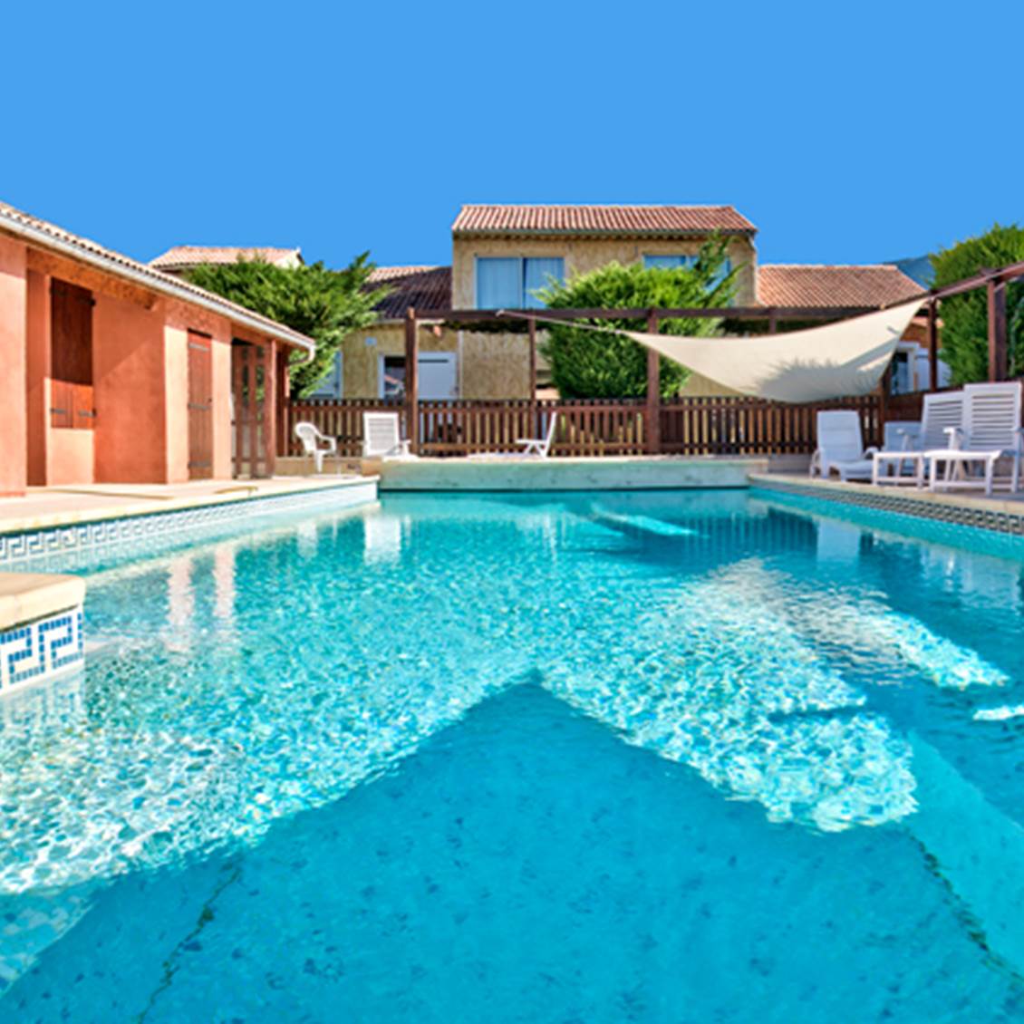 Piscine extérieur chauffée