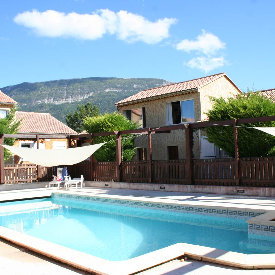 Piscine extérieur chauffée