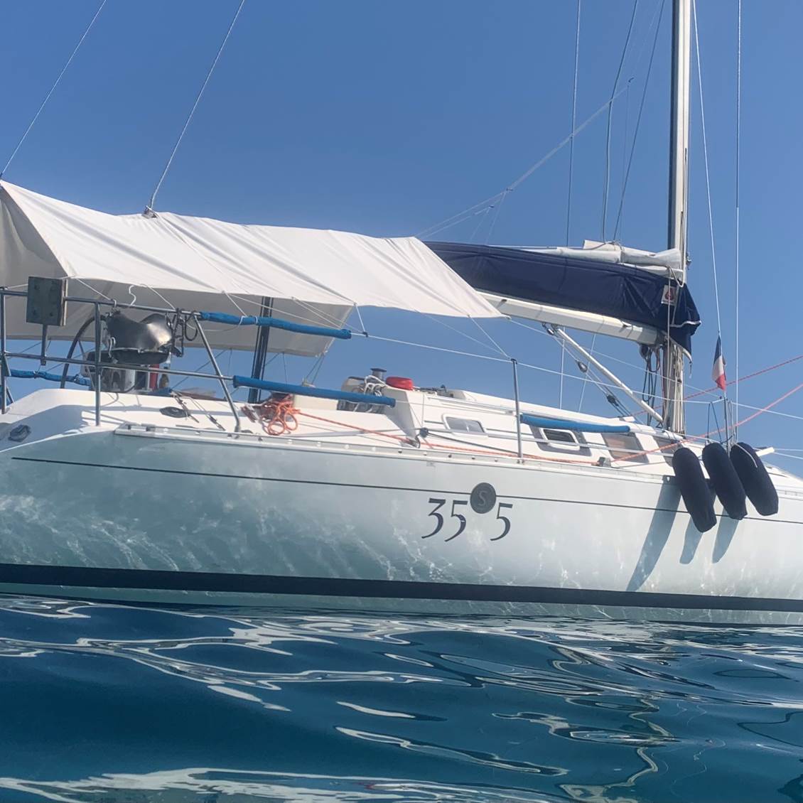 BFD2ACA3-6387-4010-BC22-9842BCACE0FF