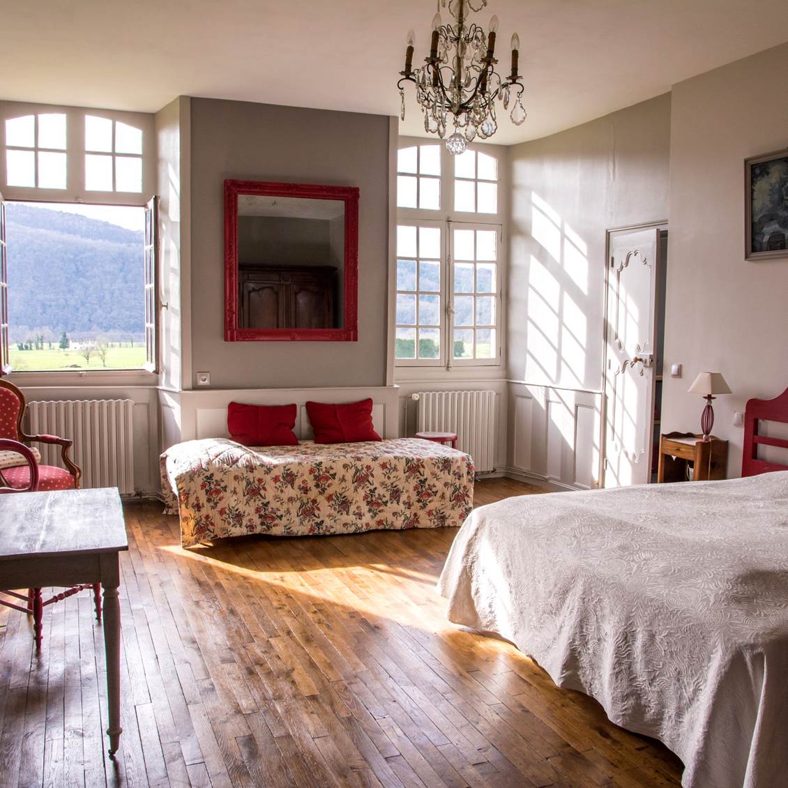 Grande chambre bis 2 - Copie