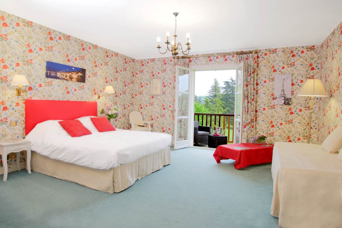 Chambre quadruple gentilhommière Coquelicot 26  Junior suite - vue de l'entrée