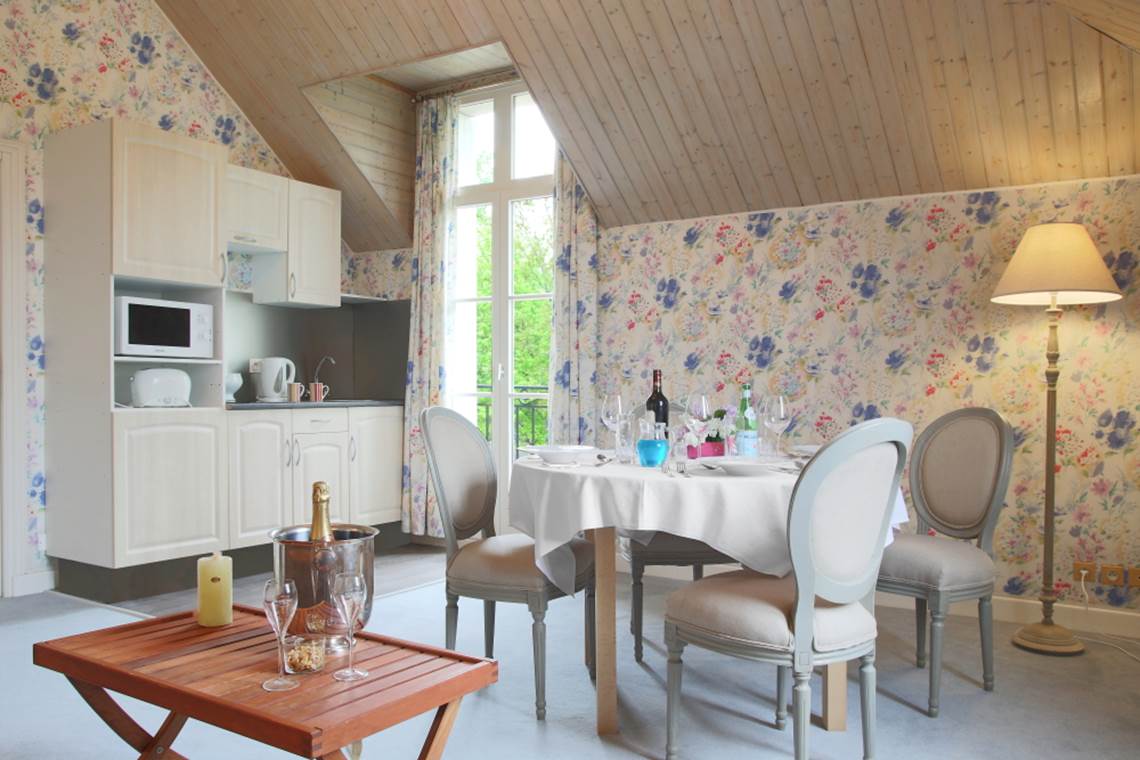 Gîte de charme Suite Privilège 42  41 40 séjour