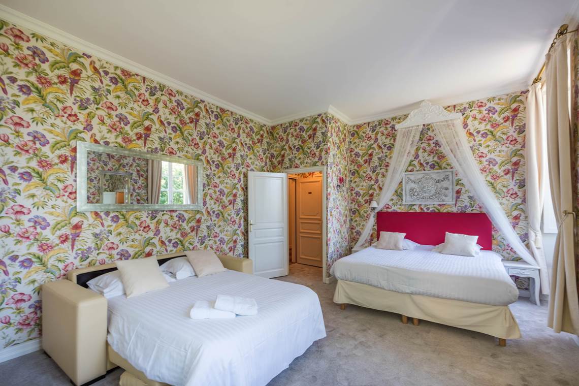 Chambre Perroquets château vue d'ensemble