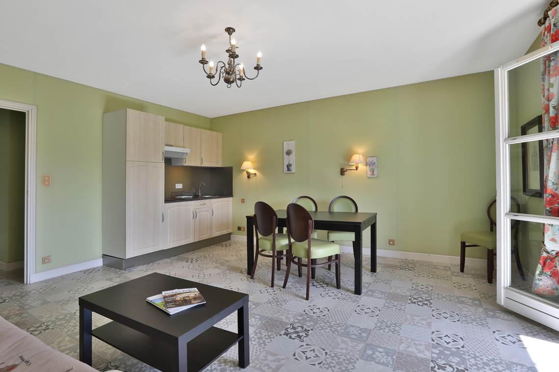 Gîte Junior Gentilhommière Suite 35 36 avec cuisine séjour chambre séparée et balcons