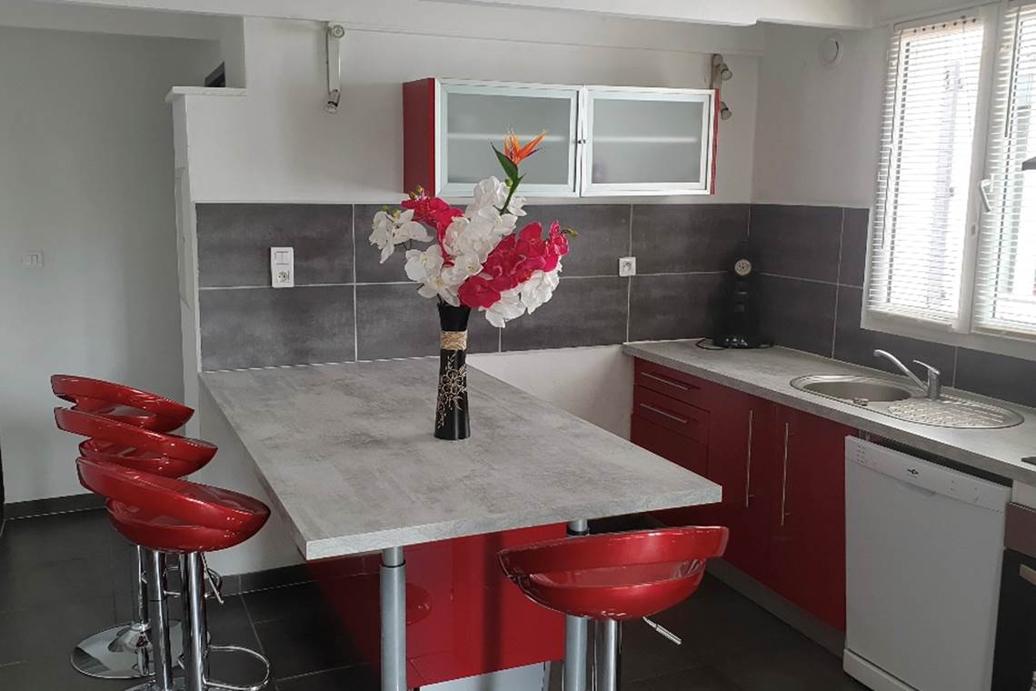 0C82433B-C361-4010-8426-B26A0D79D251