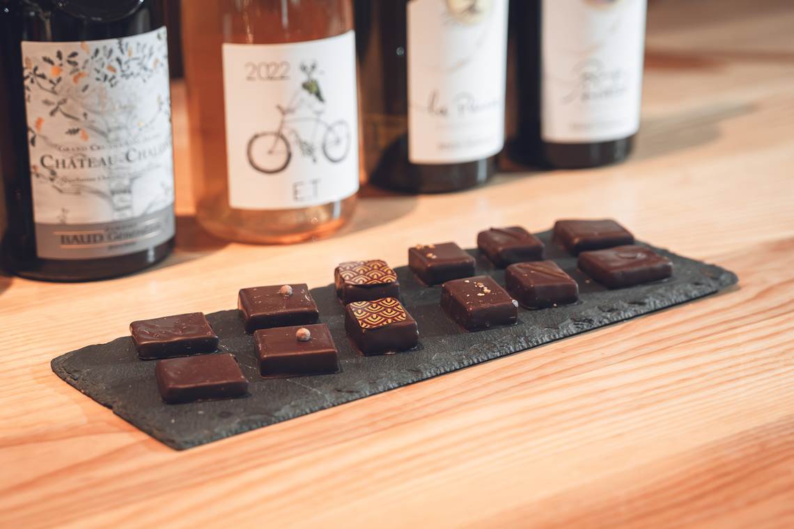 Vins de caractère et créations chocolatées audacieuses