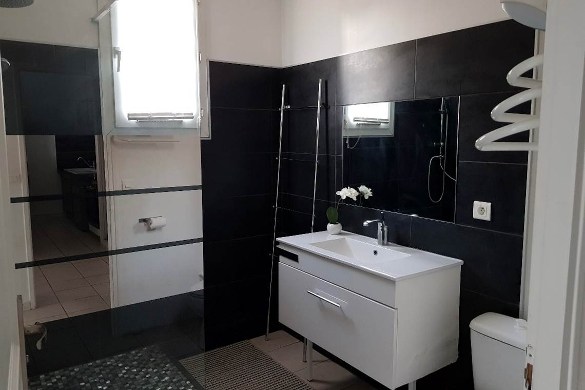 43A3B7D3-F870-43BA-A707-CDBC54BFF375