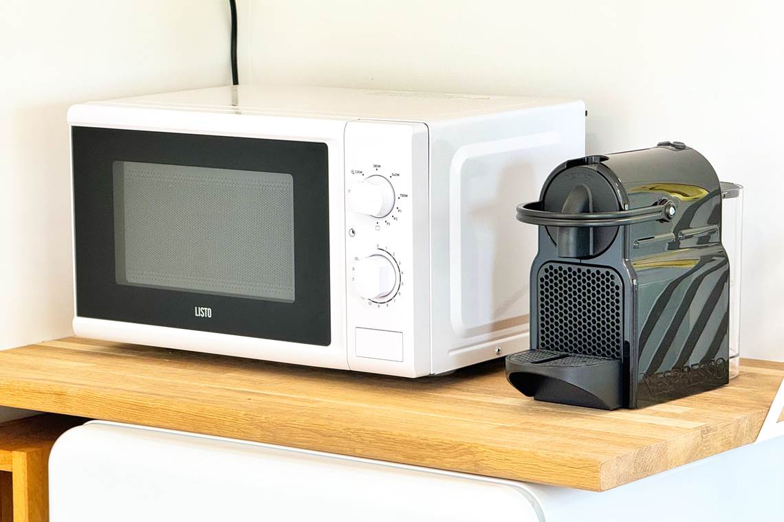 studio-le-lodge-cafetiere-nespresso-microonde.jpg