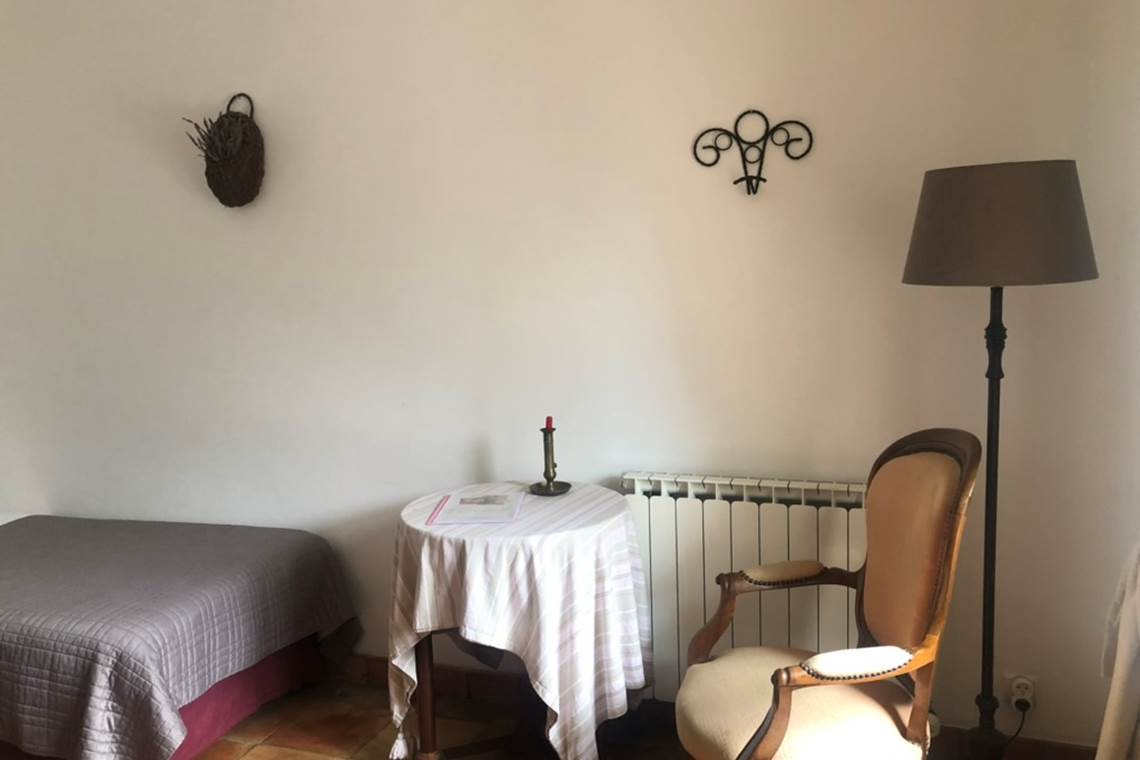 ECAC45A6-B733-4F2D-8AAB-DA504CF296BD_1_105_c