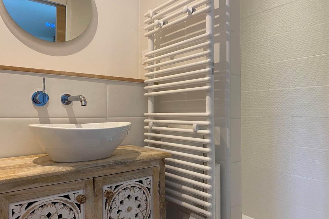 Photo de la salle de bain de la Chambre Ile de Ré - Chambres d'hôtes La Grange Richard à Dinsac