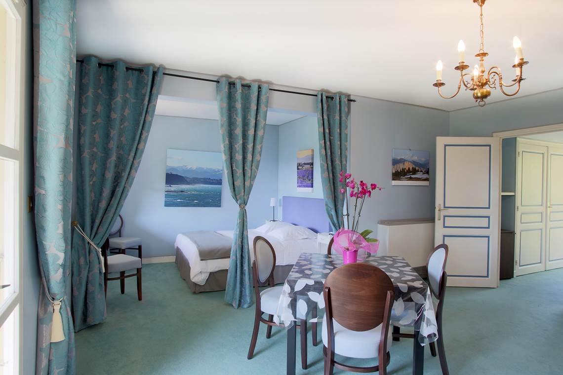 Gîte de charme Tradition 34 chambre alcove vue du séjour