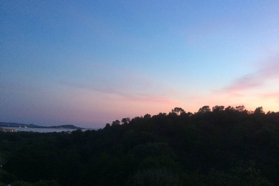 Coucher de soleil depuis la terrasse