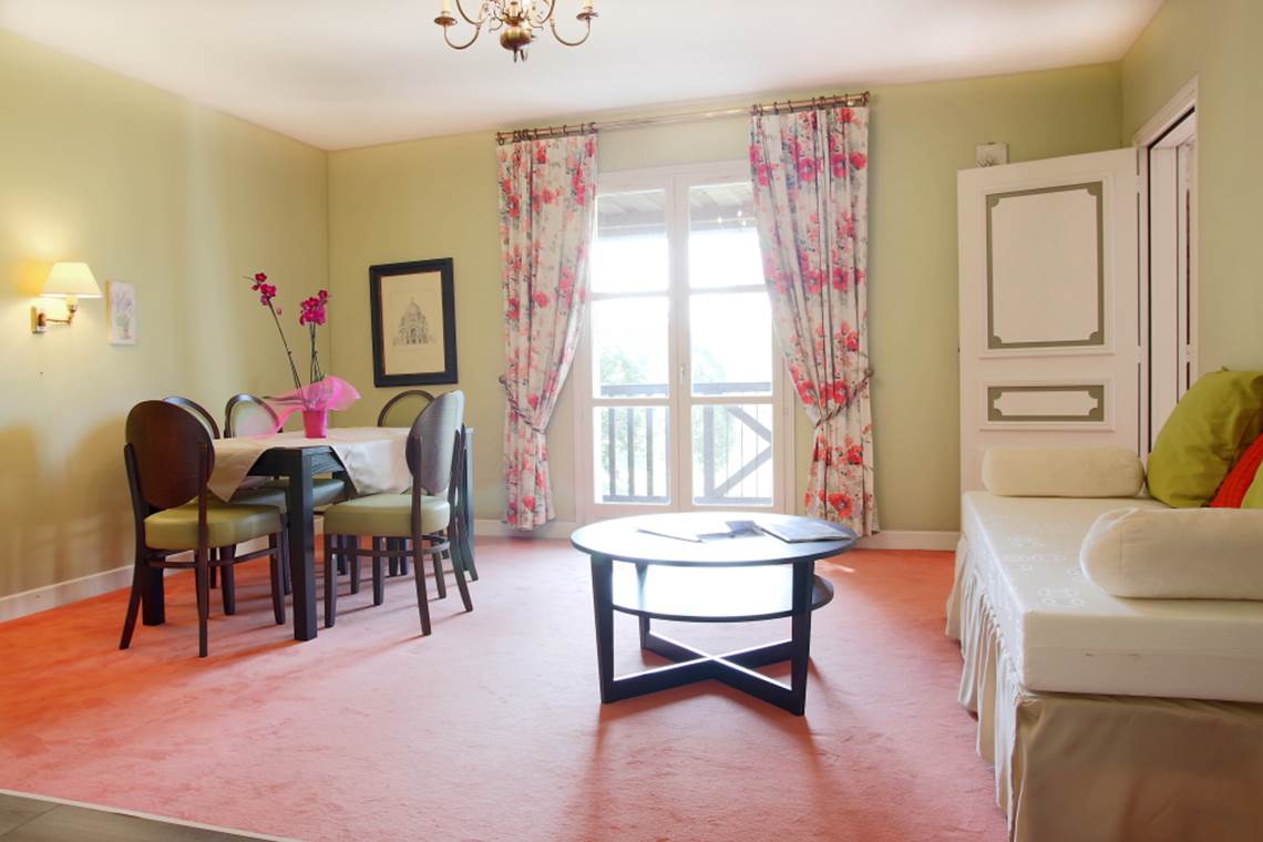 Séjour salon gîte 35 36