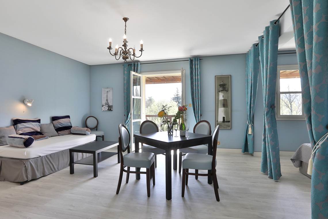 Gîte Tradition Gentilhommière 34 avec balcon filant pour 2 à 4 personnes