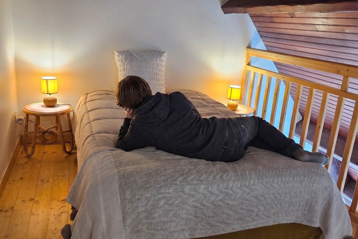 ado sur lit mezzanine