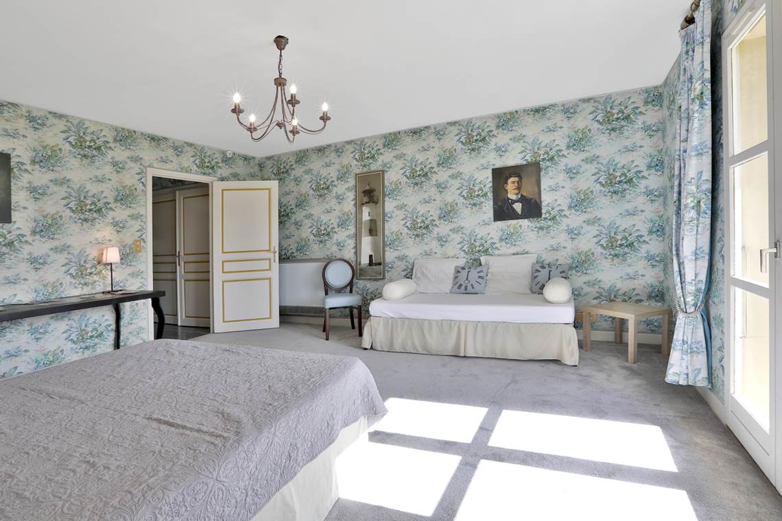 Gîte Junior Suite Gentilhommière avec Chambre accessible PMR 25 en RdC 24 -25 - 2 à 4 couchages