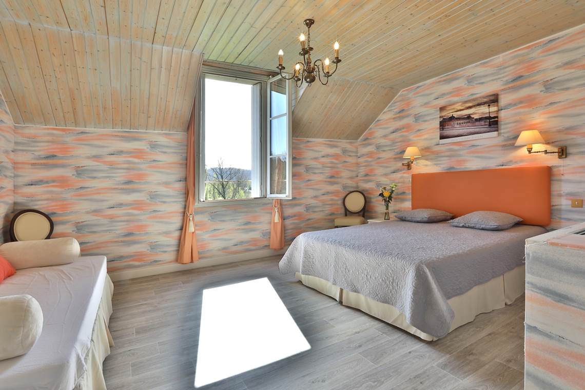 Gîte Privilège 37-39 au 2e étage Gentilhommière - Chambre 38 de 4 couchages