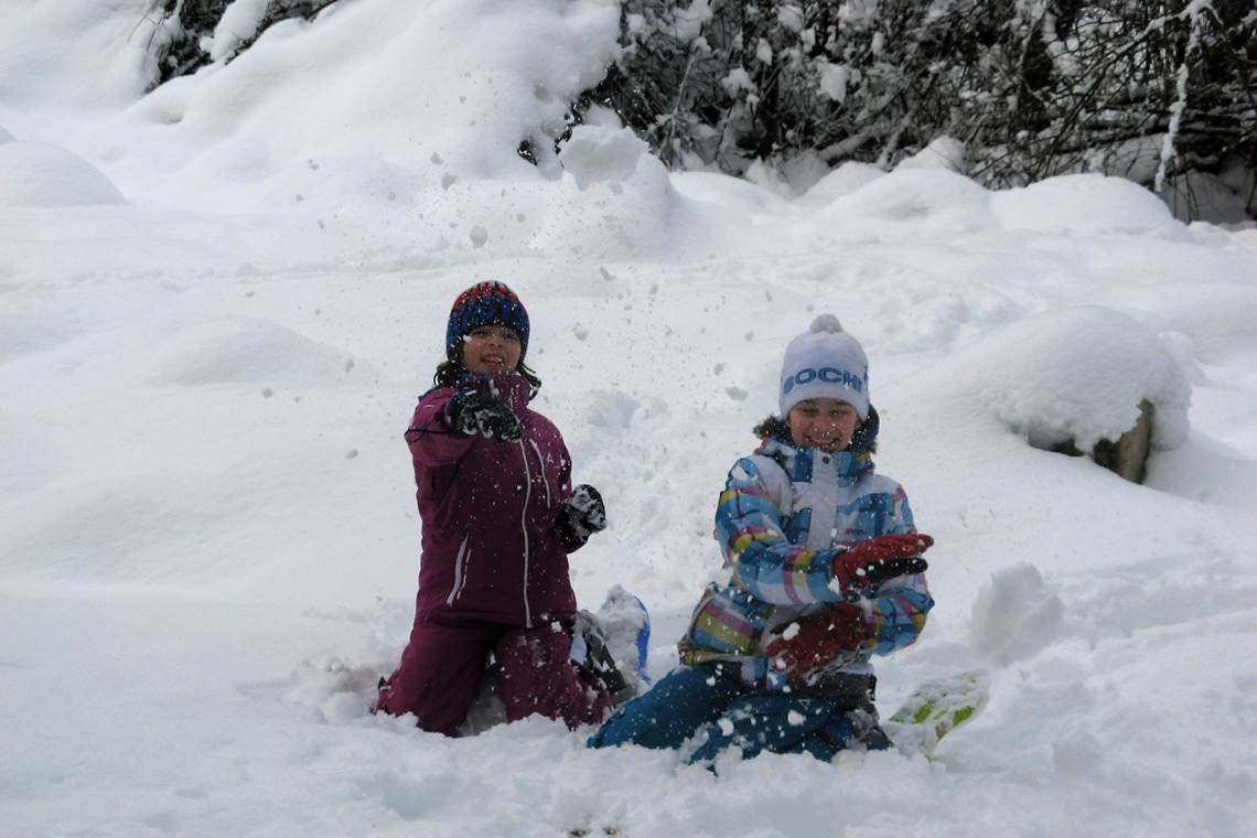 Bataille de boules de neige en vallée du Lys