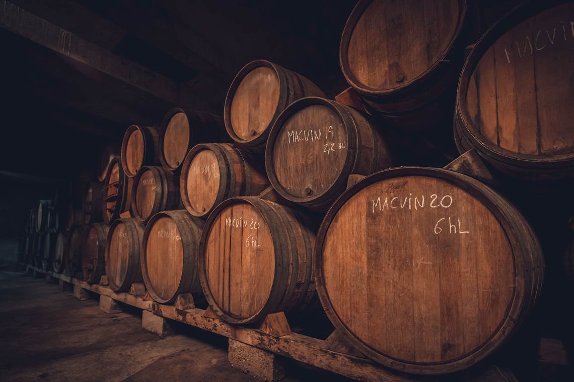 Cave à Macvin