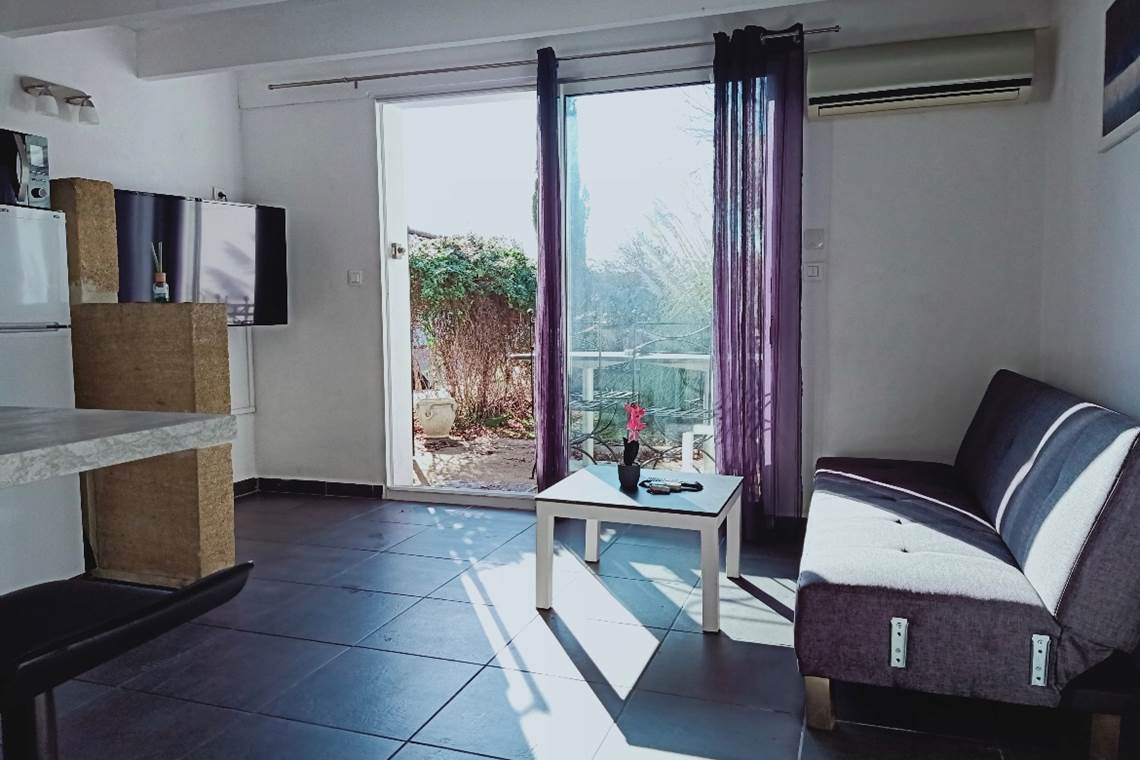 D0F6BDEA-09D2-42AF-96C2-263D44941B2B