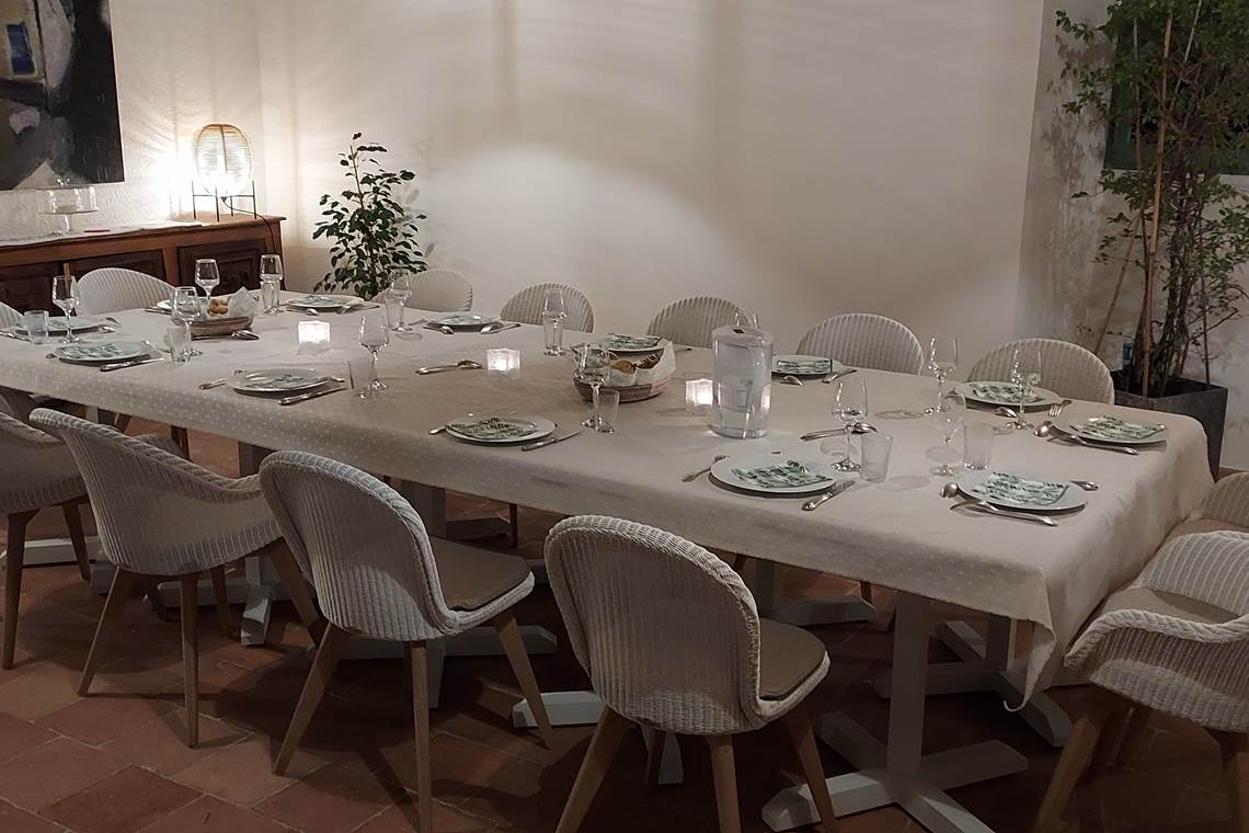 salle à manger 14 pers