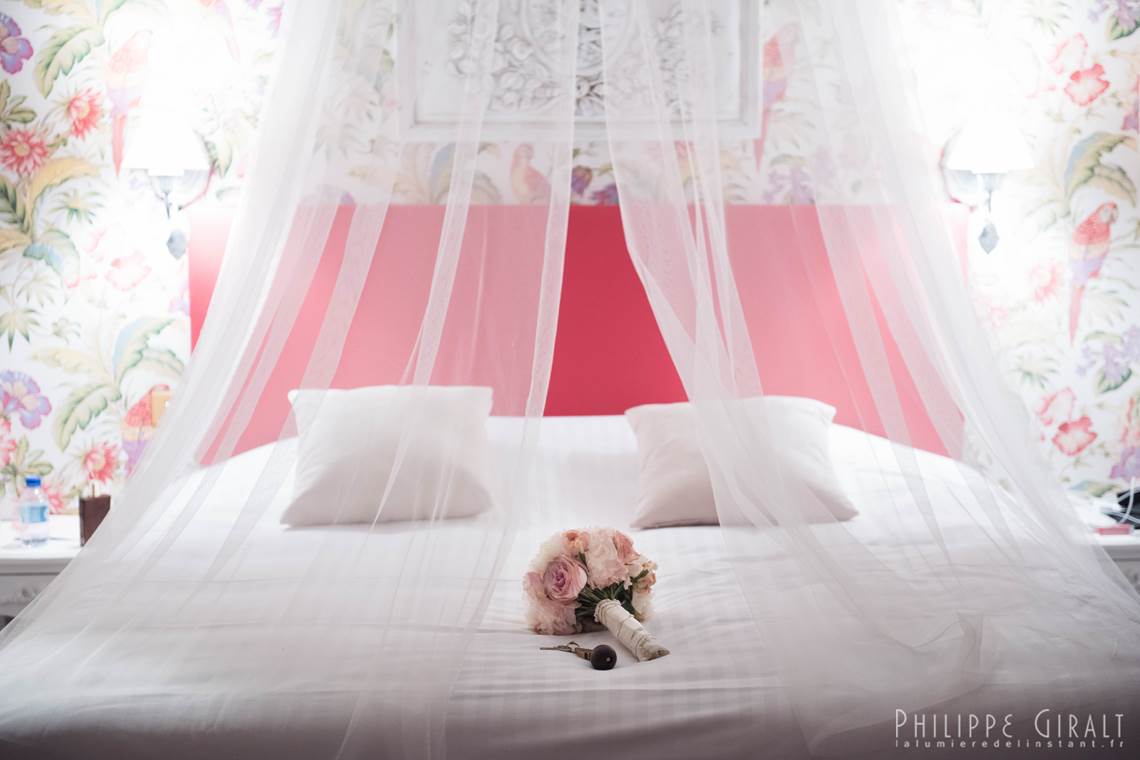 Mariage au Château de Puy Robert chambre Perroquets