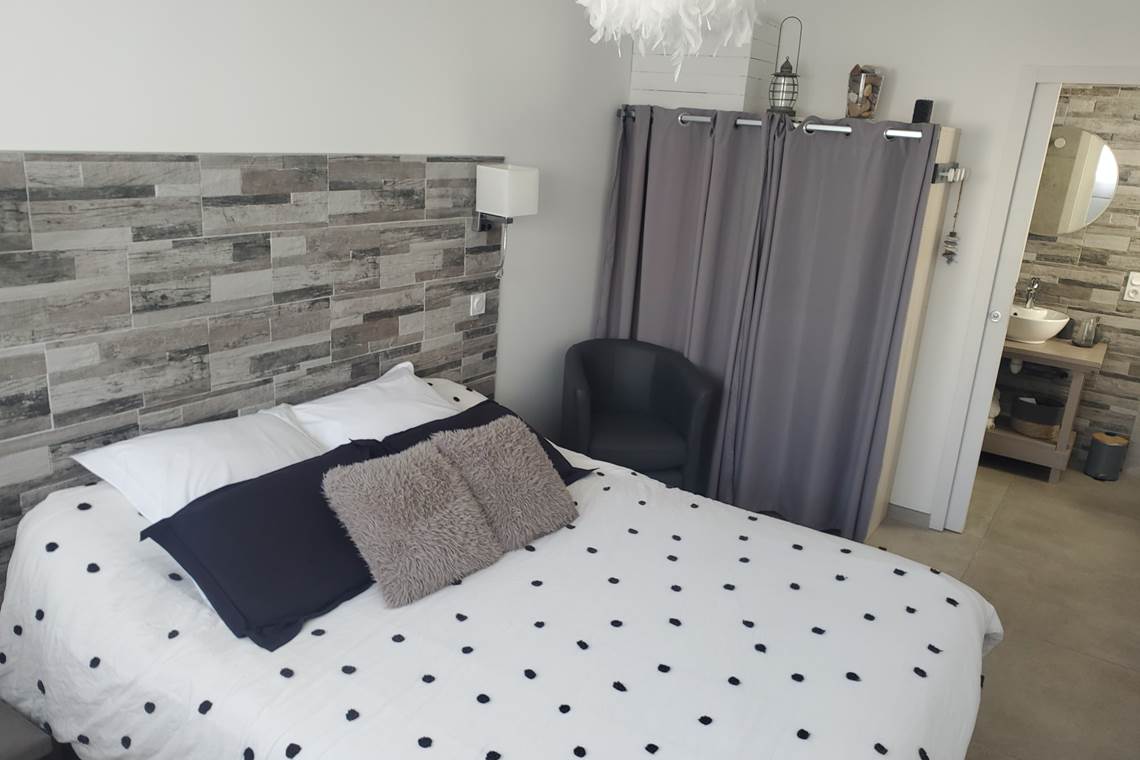 chambre galet-maison dhotescale32