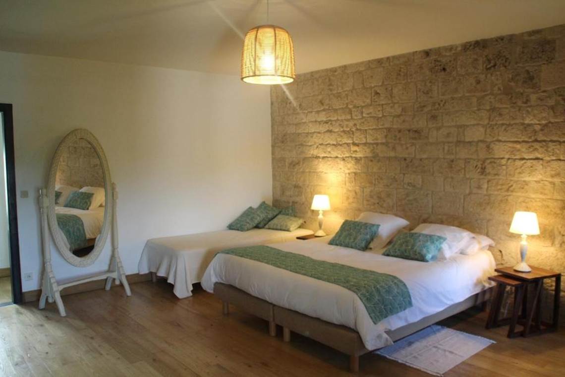 chambre-hote-manoir-courbiac-piscine