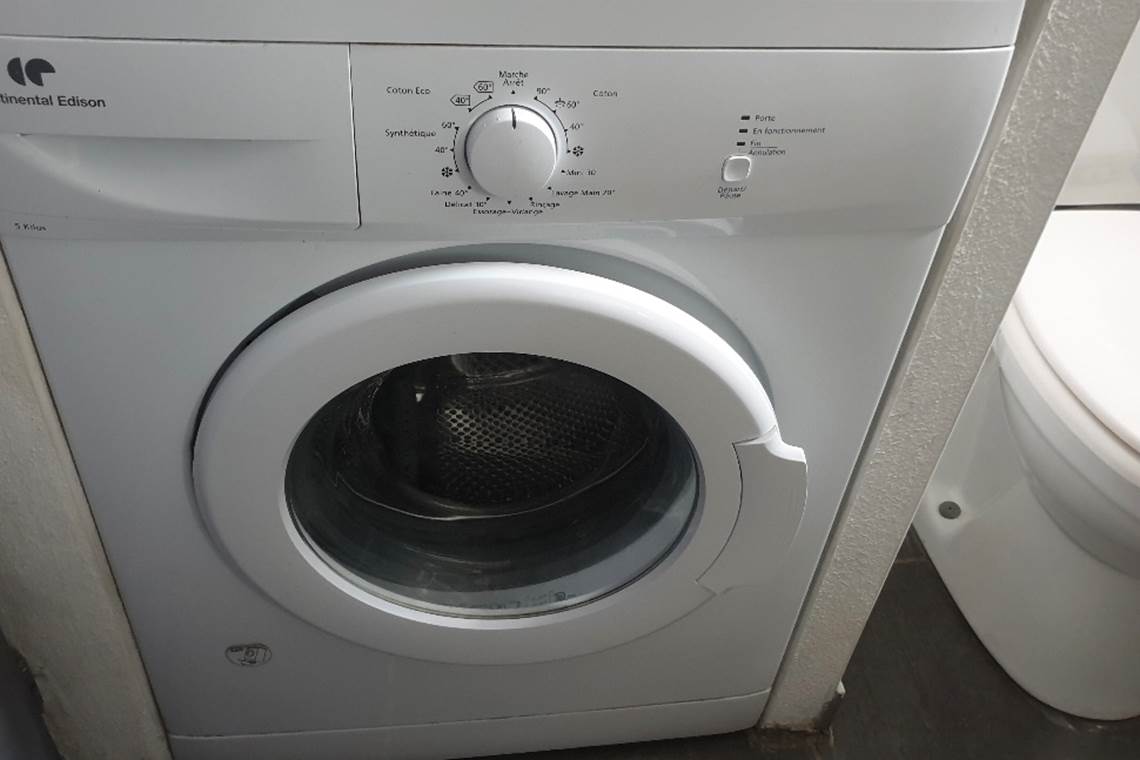 2FBC0771-68B6-47D4-8347-124EFA86FB4F