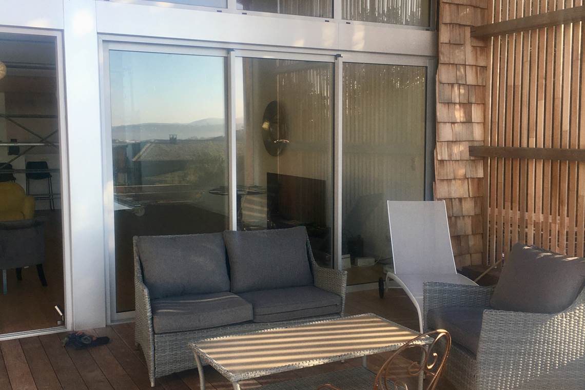 Terrasse et facade salon