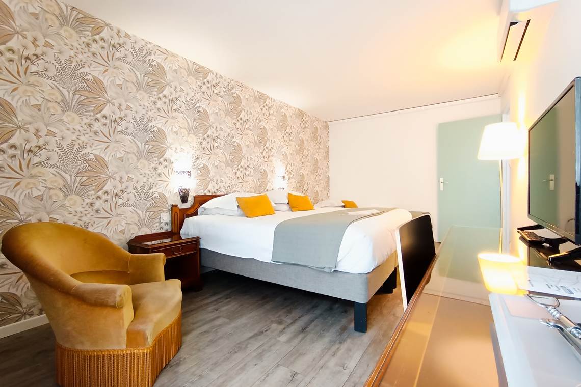 Chambre triple avec grand balcon