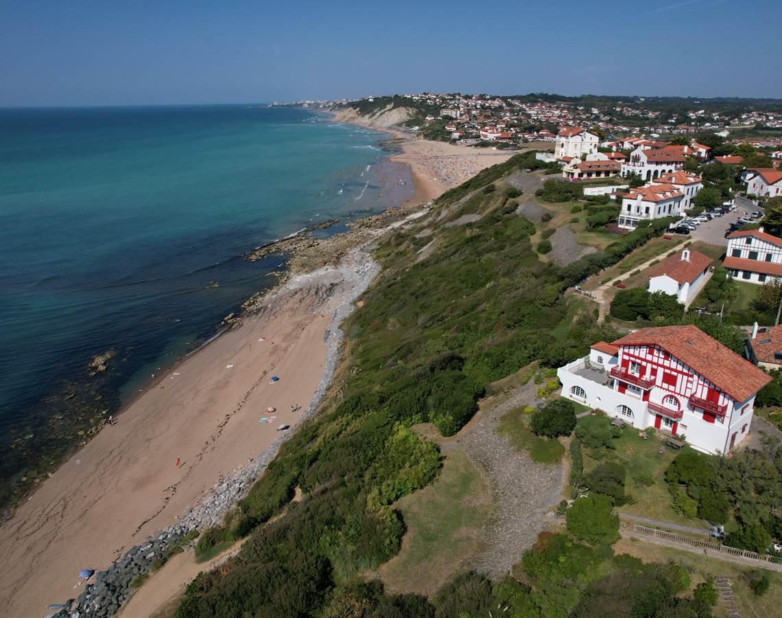 la villa sur la colline de Parlementia-presta