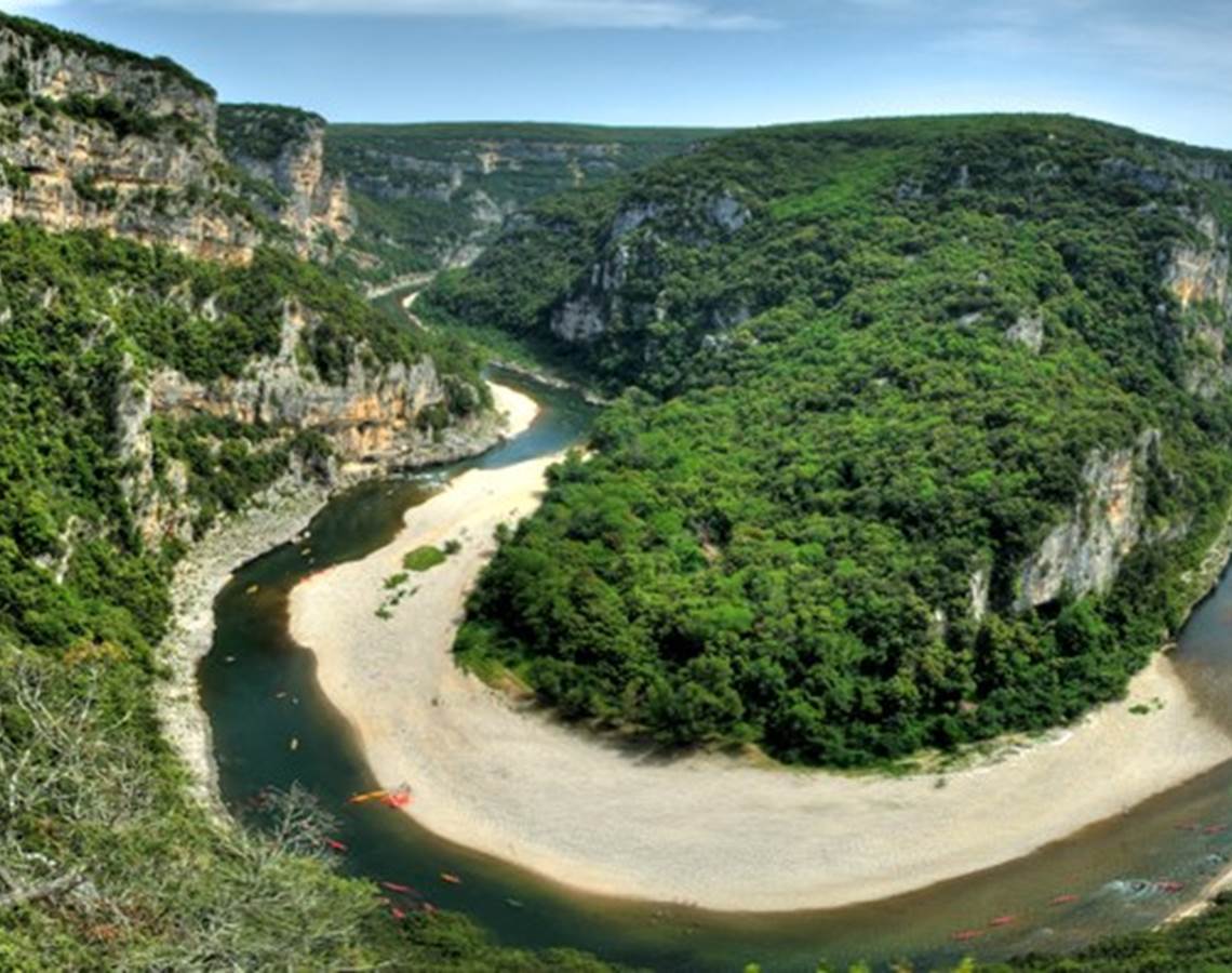 gorges-ardeche-canoe-reserve-naturelle-kayak-alain-bateaux-presta