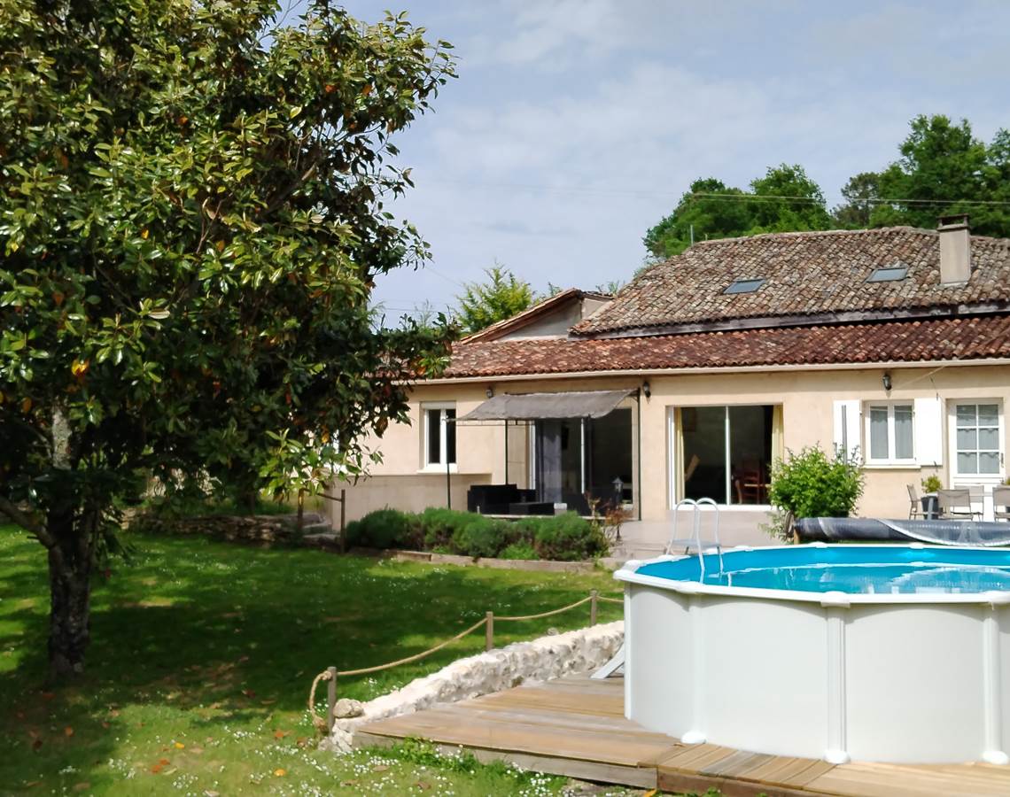 Gîte Bel , piscine-presta