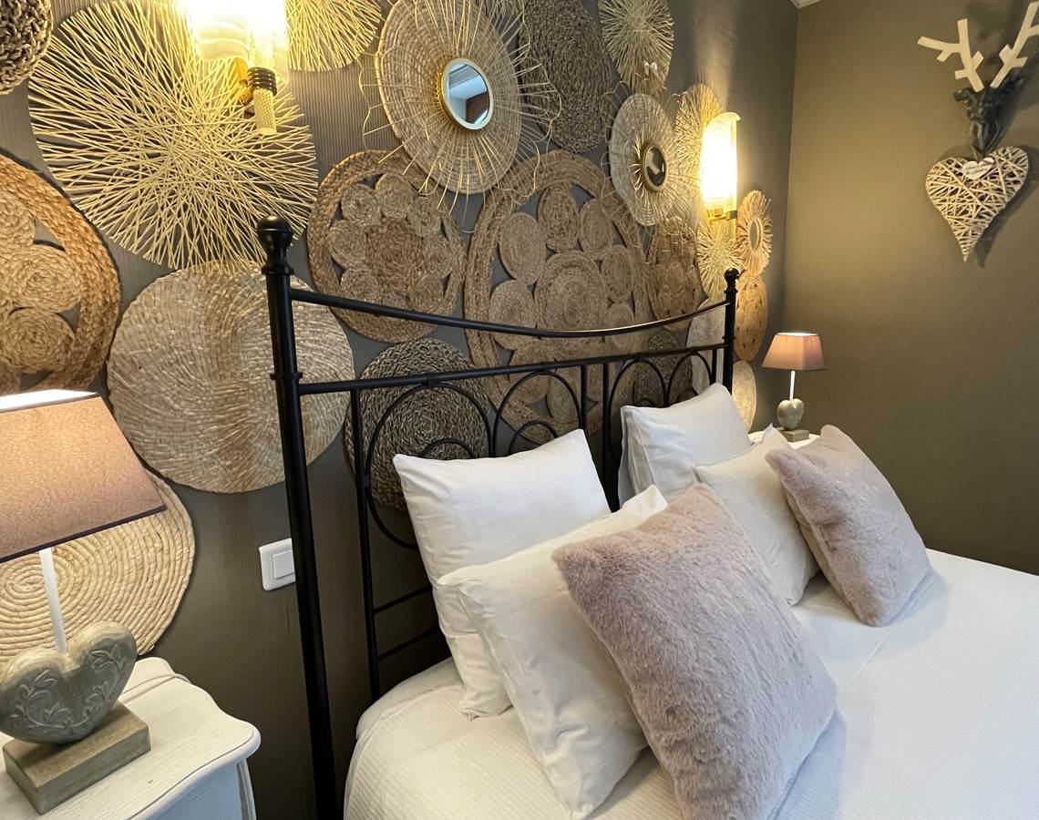 chambre jeanne tete de lit cote´-presta