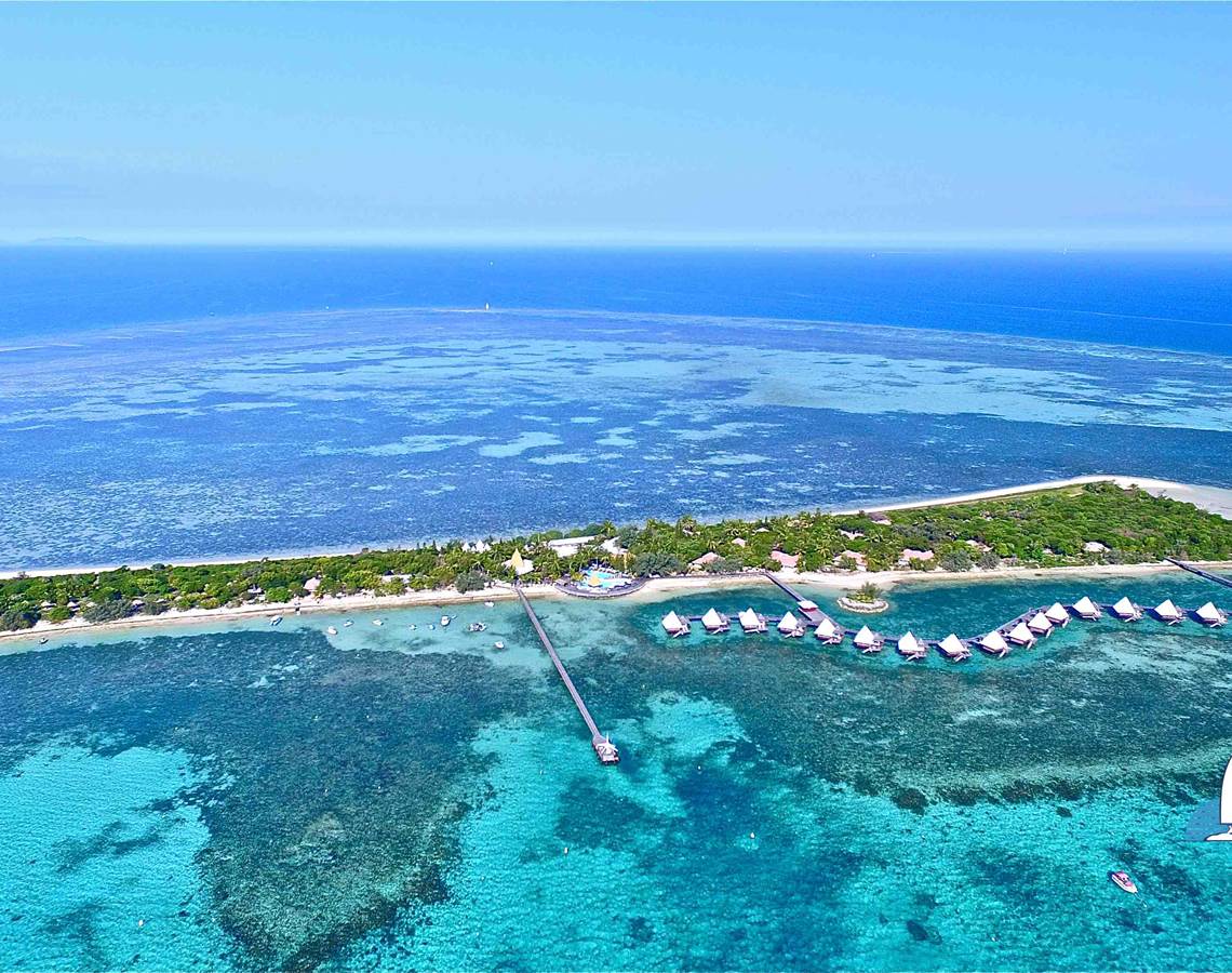 ESCAPADE ISLAND (Maitre)-presta